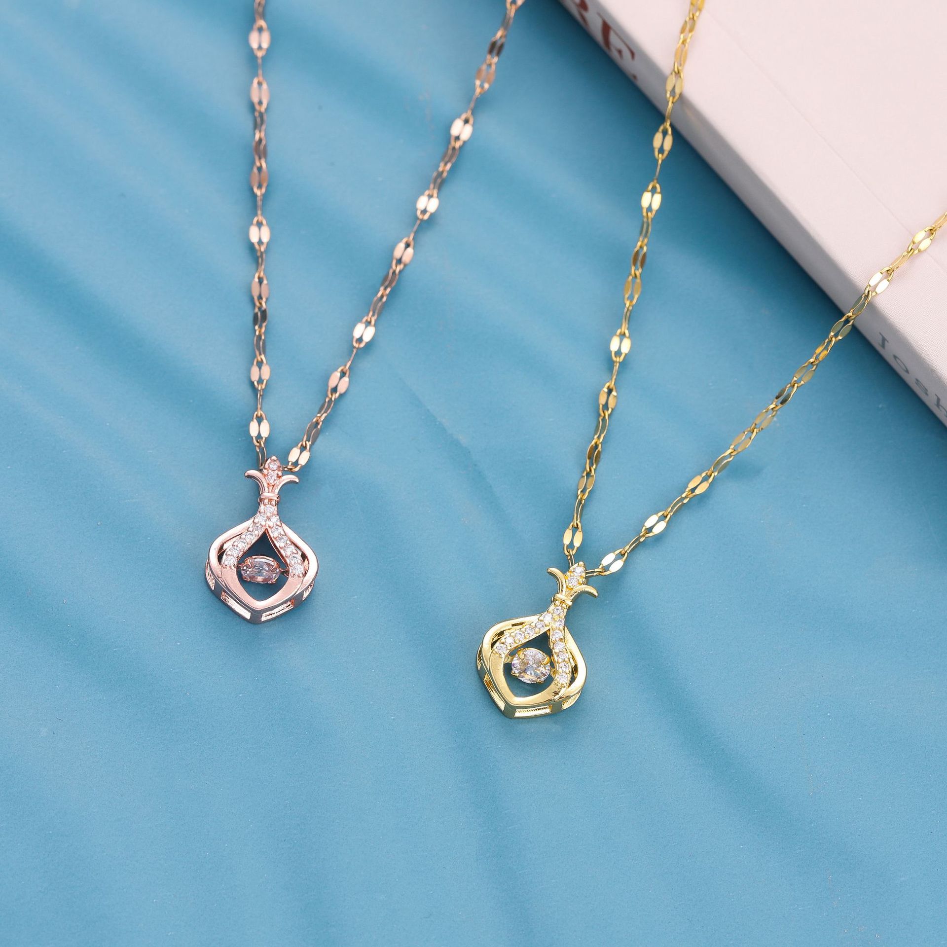 Fashion Heart Shape Titanium Steel Plating Shell Zircon Pendant Necklace 1 Piece