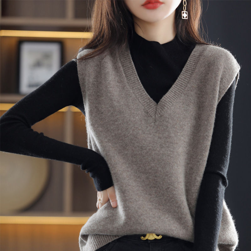 Sweater Vest Women's Vest Autumn and Winter 2022 New Loose Layered Sleeveless Outer Knitted Waistcoat Vest Spring & Fall
