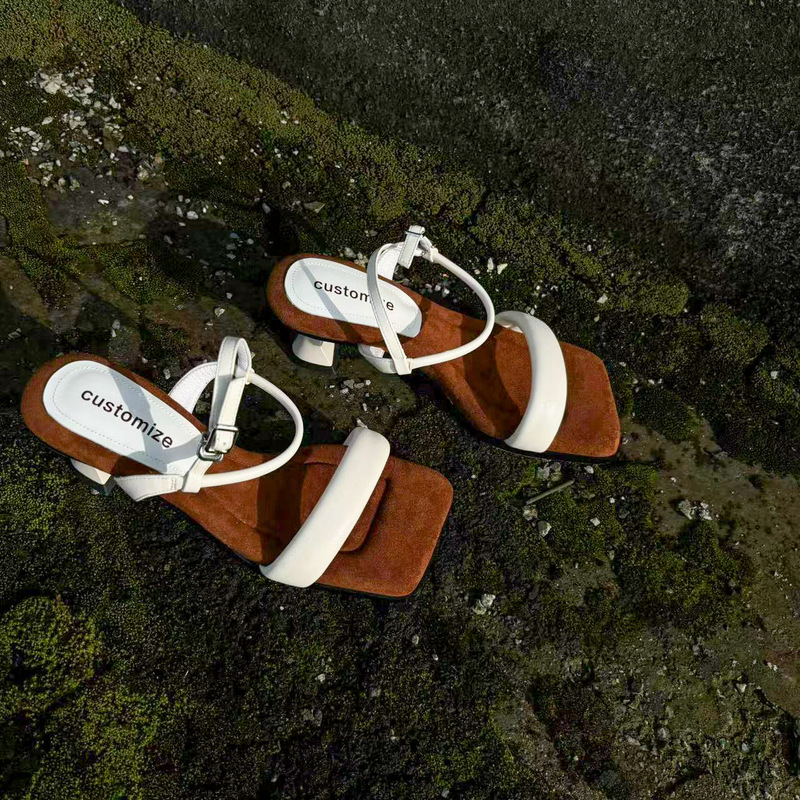 French Simple 2024 Summer One-line Thick Heel Soft Sole Sponge Open Toe Sandals European and American Pigskin High Heels