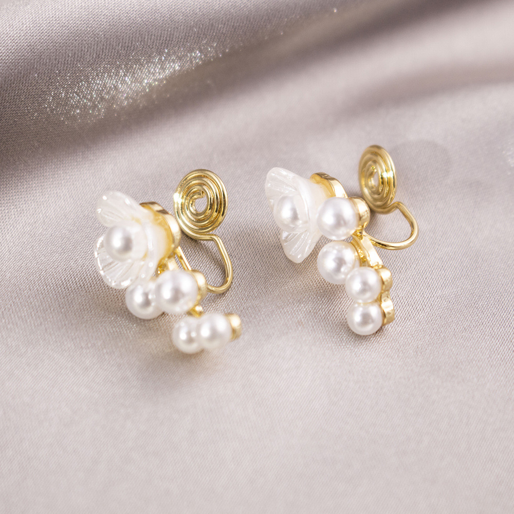 Lujo ligero, incienso pequeño, placa de incienso para mosquitos, pinzas para las orejas, pendientes de nicho para mujeres sin orejas perforadas, pendientes simples, compactas y versátiles de Yiwu al por mayor