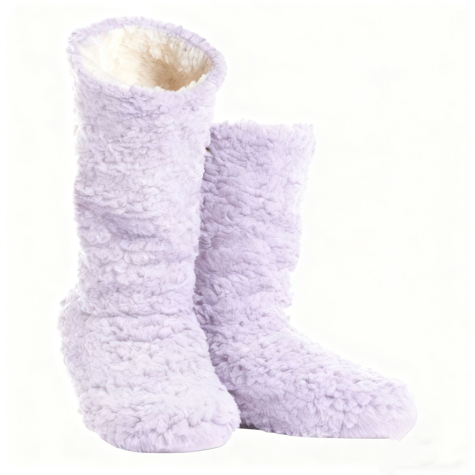 화이트와 라이트 퍼플 컬러의 미드 종아리 양말