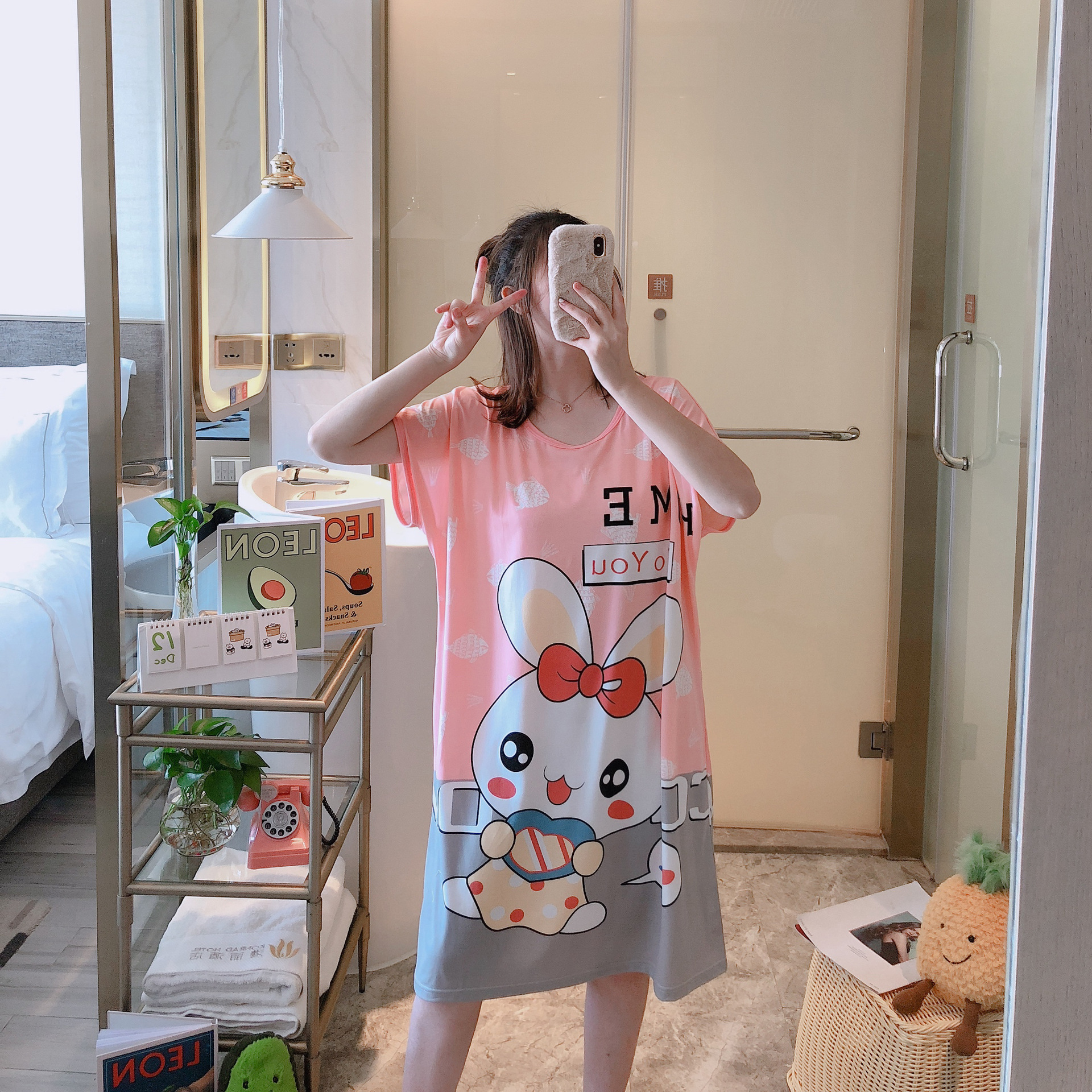 Sudeste asiático barato camisón flojo de las mujeres más tamaño Delgado verano dibujos animados manga corta pijamas inicio desgaste camisón puesto