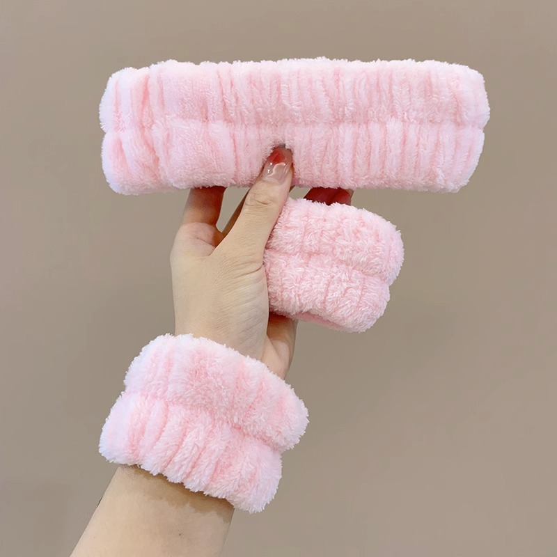 Otoño e invierno cara lavado muñeca correa brazalete a prueba de humedad sudor-absorbente sudor-limpieza lavado a prueba de salpicaduras artefacto de agua lindo protector de muñeca de felpa para las mujeres