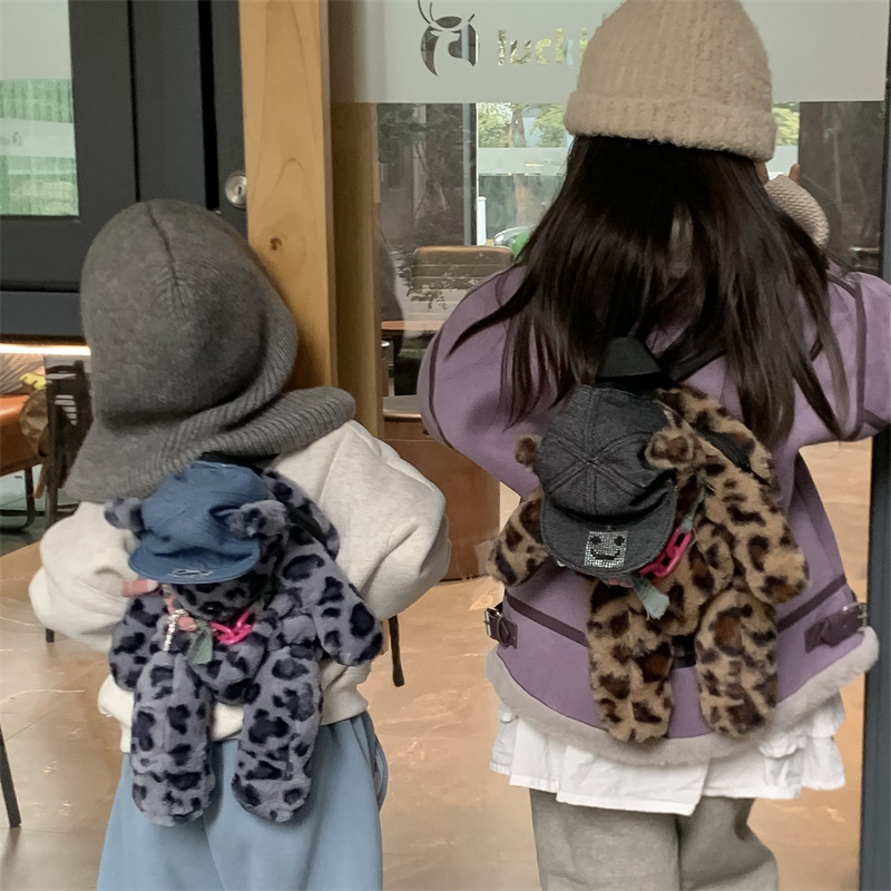 2025 otoño y invierno bolsas de peluche para niños de moda coreana estampado leopardo mochila para niños y niñas adorable oso pequeño mochila