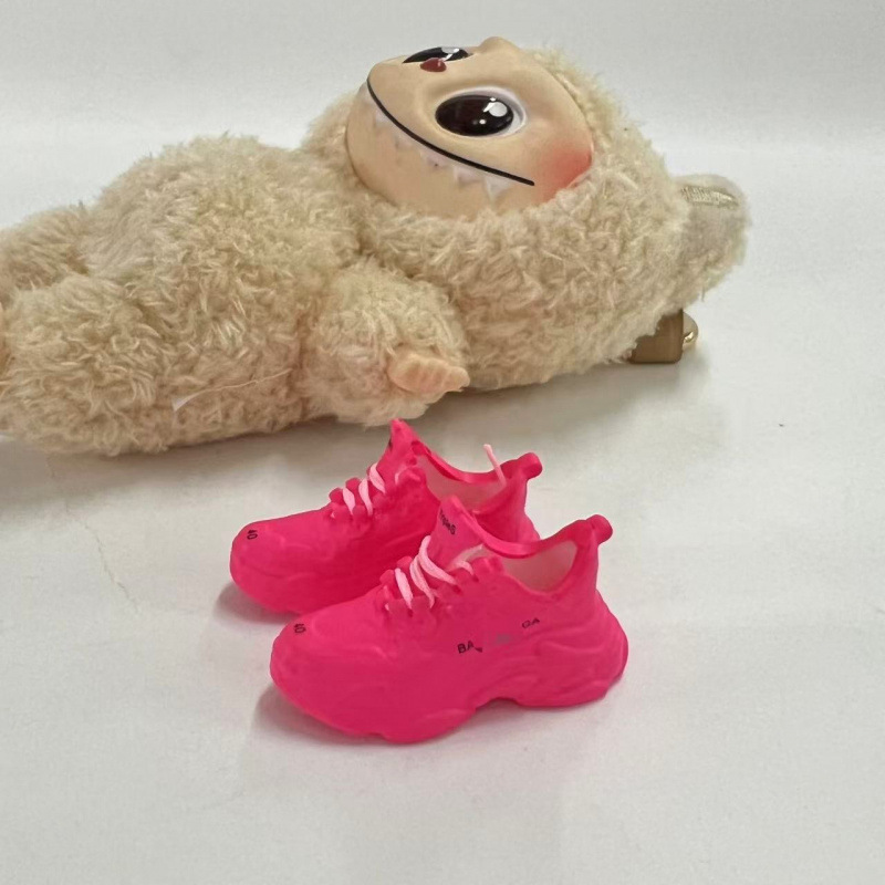 LABUBU Zapatos Rabu Ropa de bebé 17cm felpa vinilo bolso de muñeca colgante para zapatos desnudos caja ciega