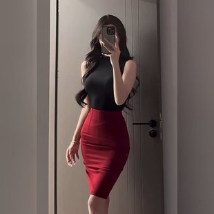 Slightly Fat and High-End Black Sleeveless Vest Top for Women in Spring and Summer, Royal Sister Style High-Waisted Hip-Covering One-Step Skirt Suit