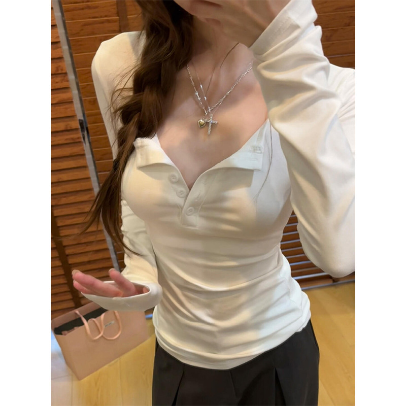 纯欲风设计感纽扣v领长袖t恤女早秋2025新款内搭修身甜辣正肩上衣|undefined