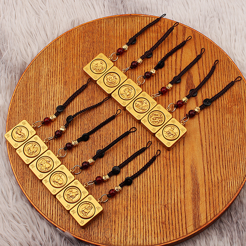 Año de la serpiente, personaje de cabello, colgante de llave, colgante de metal, llave de automóvil para hombres.