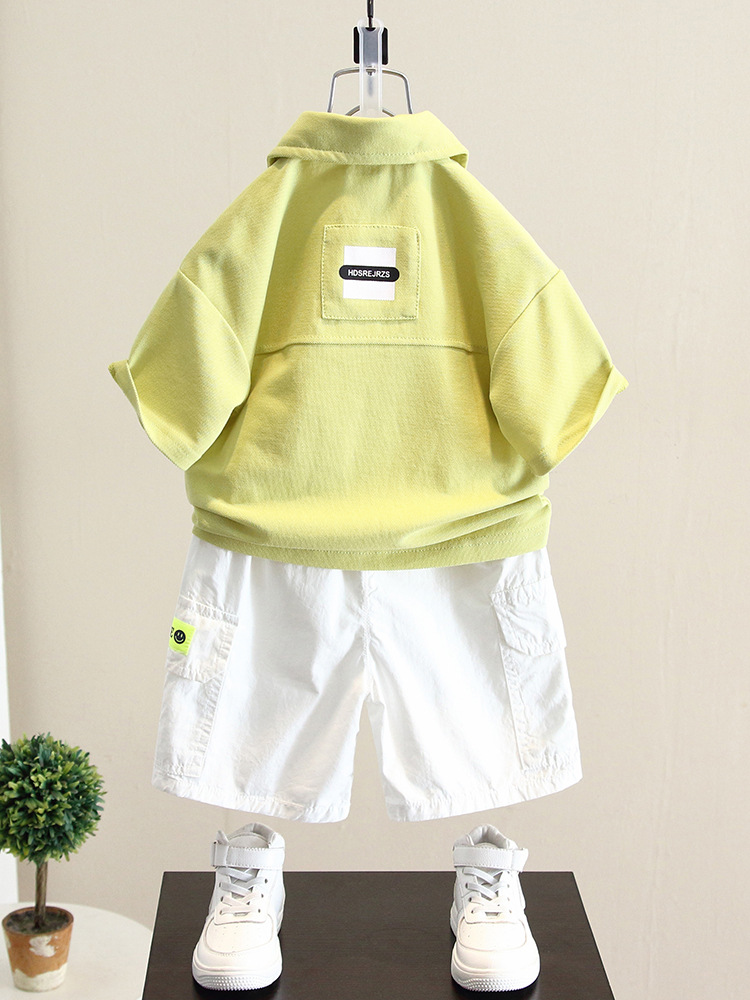 7212 Traje de verano para niños 2025 nuevo estilo hermoso traje delgado para niños camisa polo de manga corta bebé estilo occidental verano
