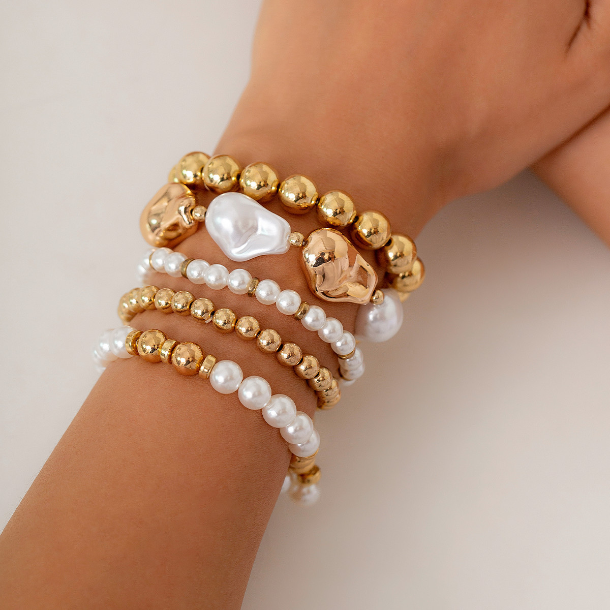 17g Weight CCB Pendant Material Bracelets Classification CCB, Imitation Pearl Chain Material Beaded Chain Chain Type 1 Set Quantity Banquet, Travel Occasion CCB, Imitation Pearl Material Heart Shape Pattern Women's Gender Plating Design Vintage Style Style Vintage Style Heart Shape CCB Imitation Pearl Beaded Chain Beaded Bracelets Wholesale 18