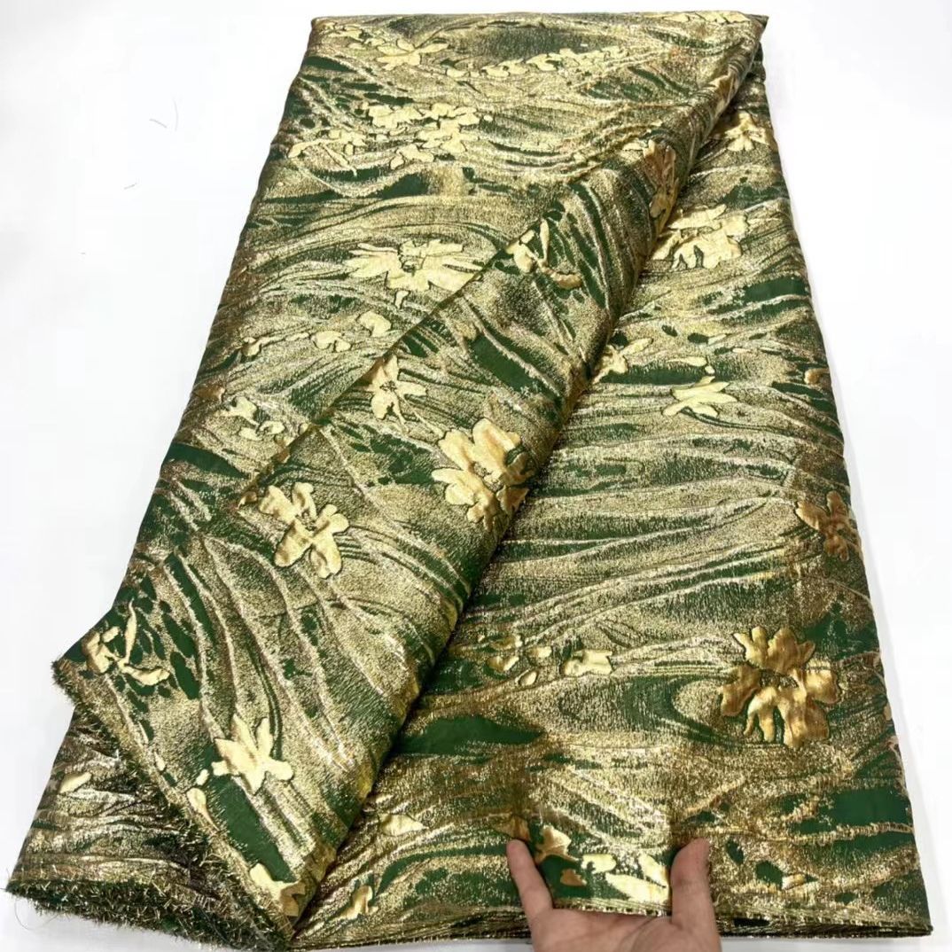 Patrón oscuro africano tejido de oro organza flor hilo teñido hanfu cheongsam para mujer ropa brocado tela JX3732