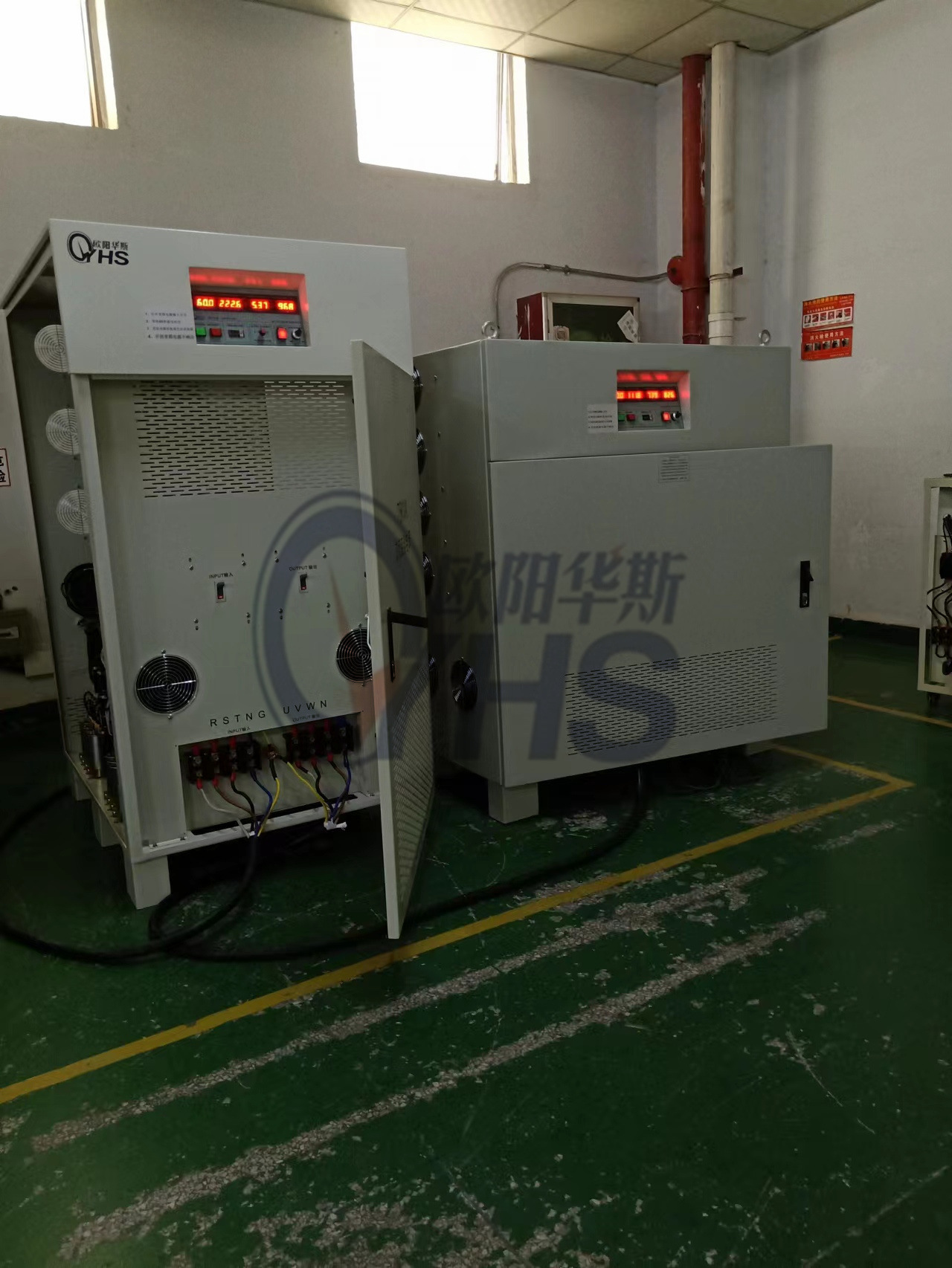 ŷ����˹100KVA��Ƶ��Դ�������ѹ0-400V�����ɵ�����������
