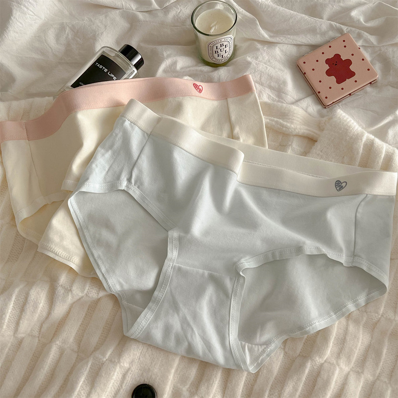 Heart-shaped Taoli ~ Japanese pure cotton underwear women's comfortable pure cotton crotch girl's underpants briefs spring and summer New
