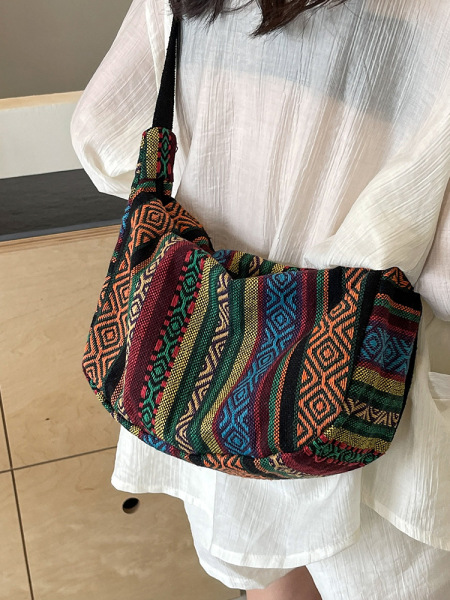 Capacious ethnic retro shoulder bag