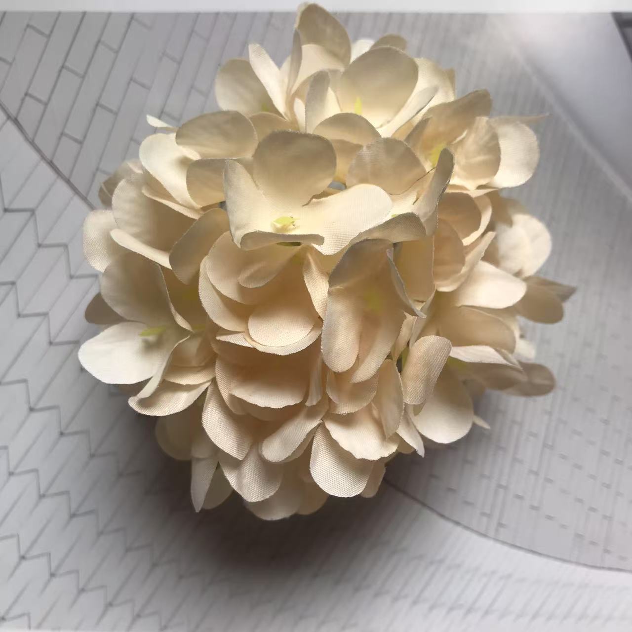 샴페인 컬러 (직경 약 10cm, 높이 약 7cm)
