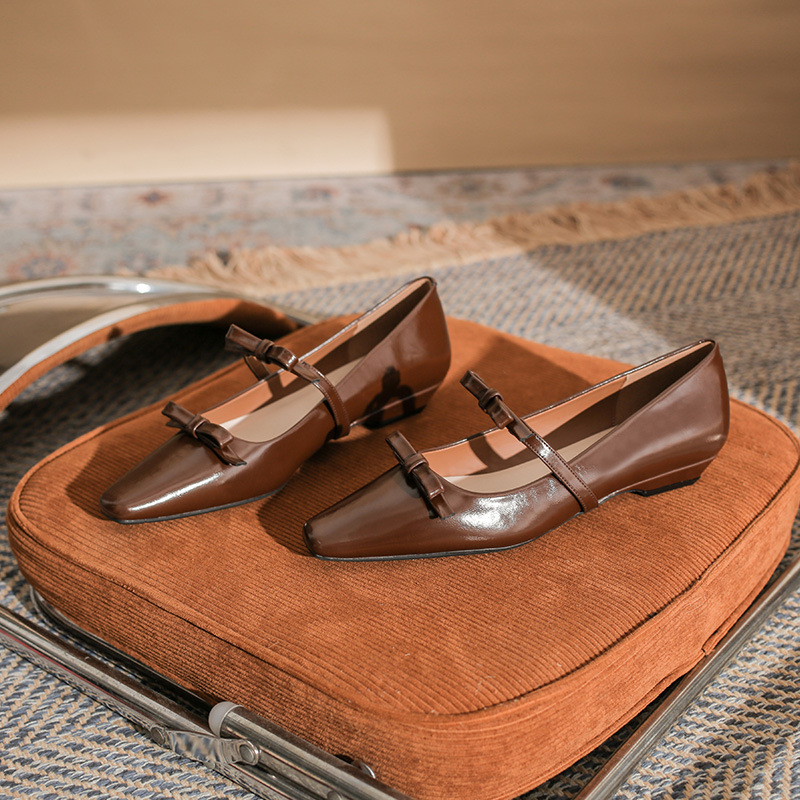 2207 Fashion Bow Sweet Niche Design Classic Women's Small Square Head Thick Heeled Flat Comfortable Single-layer Shoes for Women