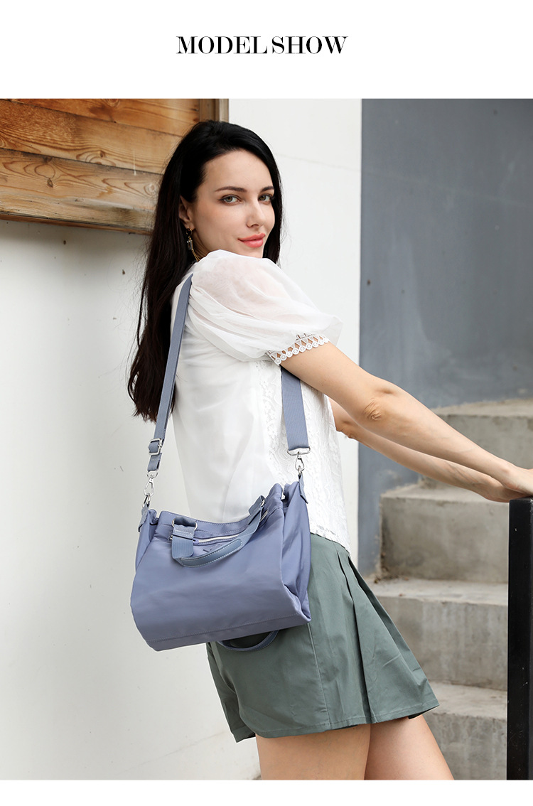 Colorful Fox's new fashionable and versatile casual shoulder bag for women, a large-capacity multi-layer simple crossbody bag undefined