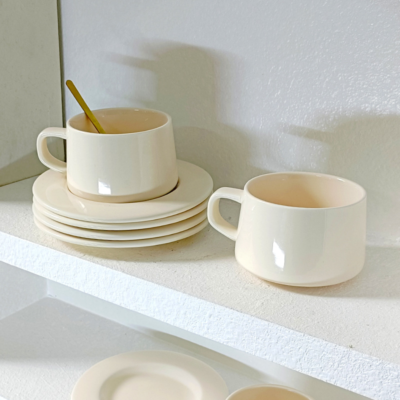Taza de café estilo crema francesa Té de la tarde exquisito de alto valor Taza de café con leche de oficina Taza de desayuno de cerámica de alta calidad