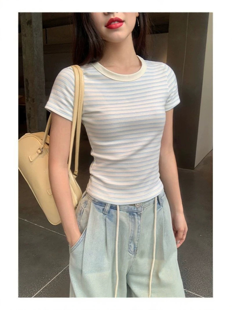 I Love It so Much! !【Gentle Stripes】Korean-Style Campus Style Short-Sleeve T-Shirt for Women, Ins Super Popular, Slim Fit, Flattering Top.