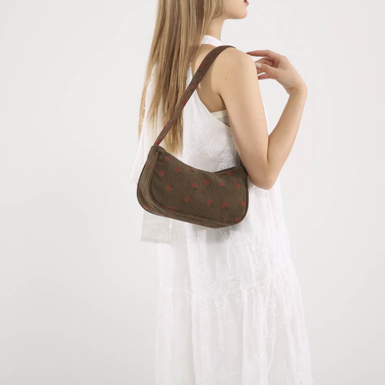 Bolsa de velcro de alto valor para mujeres 2024 nueva moda bolso de brazo de moda para mujeres coreanas bolso de hombro de chicas extranjeras