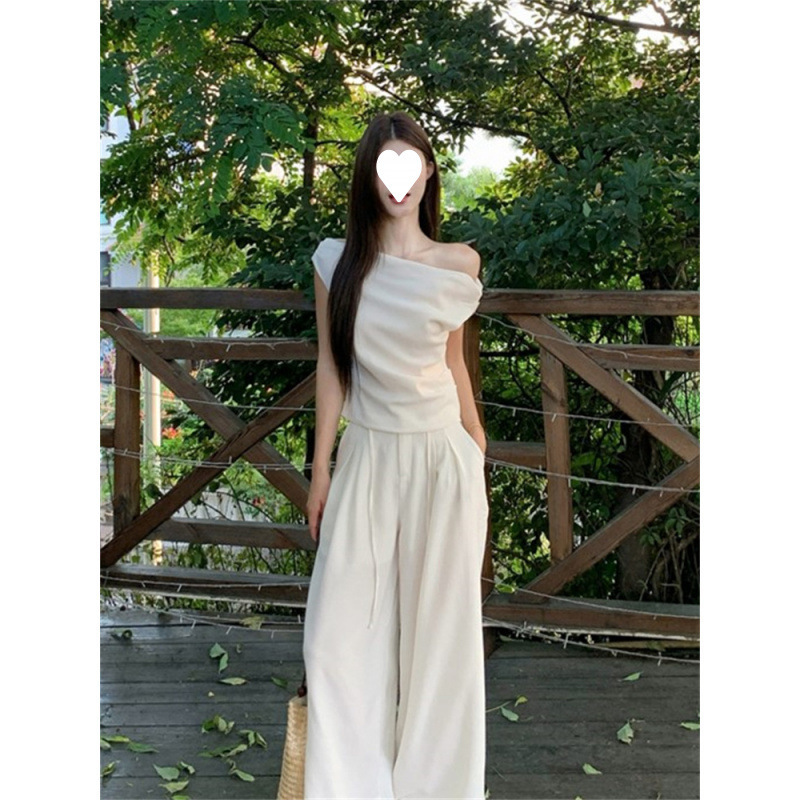 1*1 Customizable Fashionable High-End Style Asymmetrical Shoulder T-Shirt for Women 2025 Summer New Irregular Top