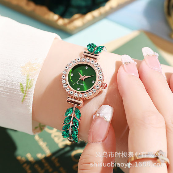 New Women's Quartz Watch Rhinestone Women's Watch Small Dial Slim Bracelet Free Adjustment Jewelry Quartz Watch in stock