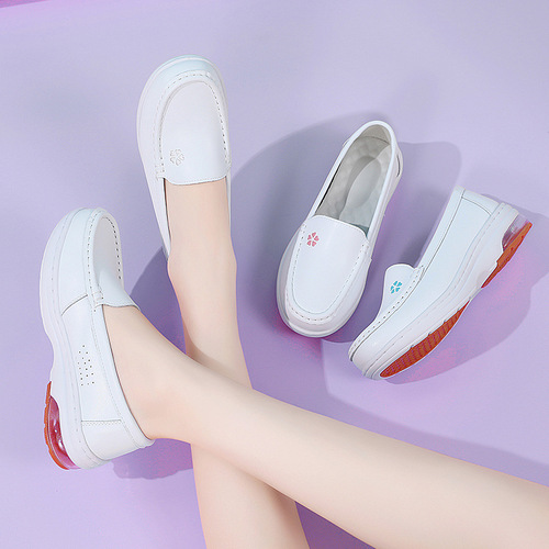Women's White Korean Style Cushion Nurse Shoes, Single Work Shoes with Soft Flat Sole, Breathable and Comfortable Hospital Shoes, One Piece