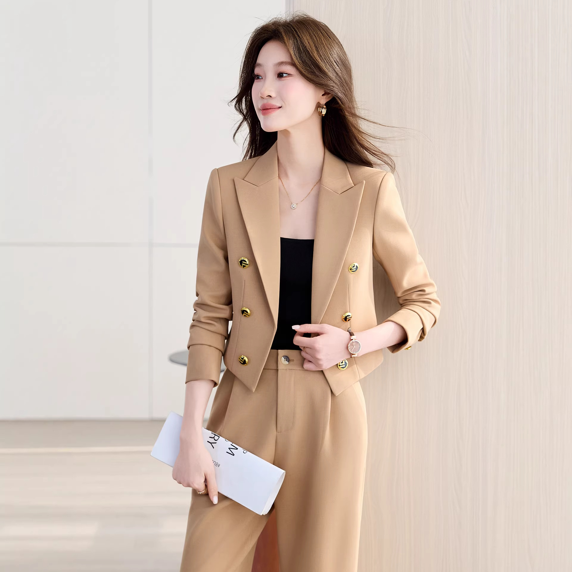 Casual Short Suit Set for Petite Women, New Spring and Autumn Style, High-End Professional Suit Jacket
