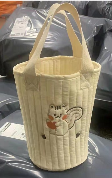 다람쥐 자수