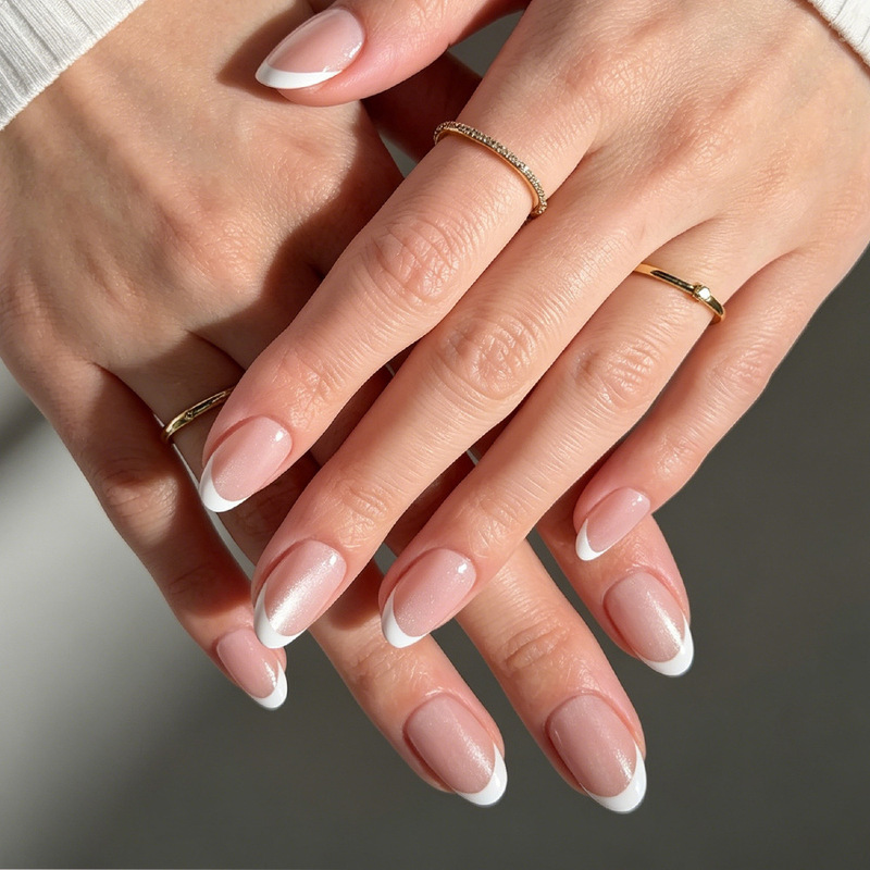 Daily Fashion Elegant and Stylish White French Pink Nails with a High-End Feel and Gentle Style, 32-Piece Press-On Nails