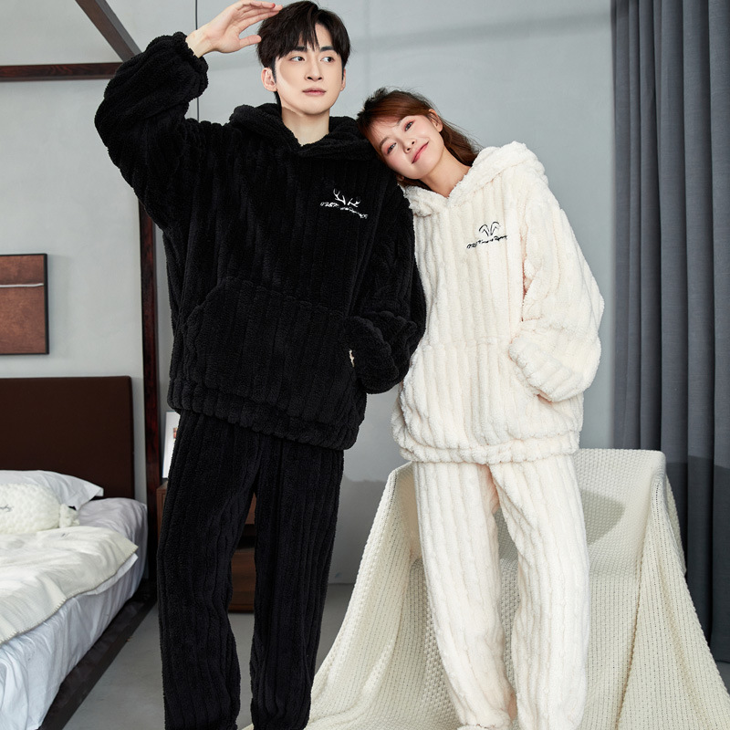 カップルパジャマ冬のサンゴのベルベットの厚いベルベットのフード付き男性女性秋冬フランネルの家庭服セット