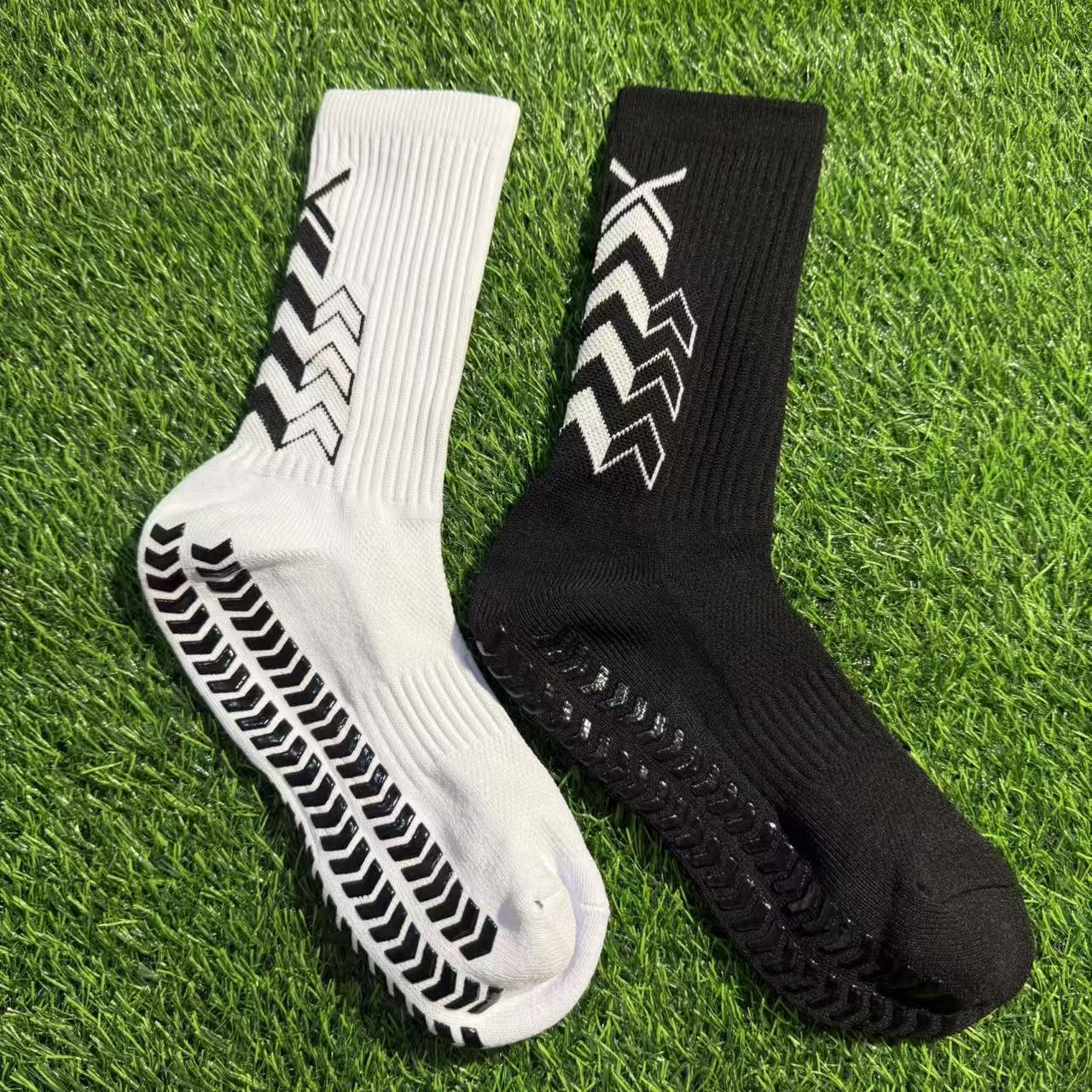 Amazon Football Accessories Set Sports Football Socks Mid-Calf Protective Inserts Breathable Sock Covers Wholesale Shin Guards