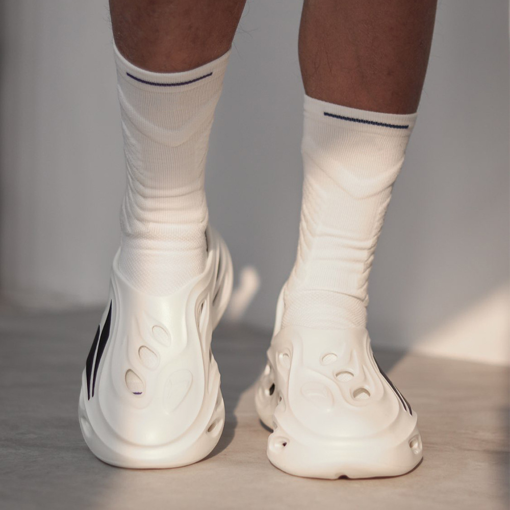 Uzispro tauromaquia calcetines de baloncesto profesional medias transpirables de media pantorrilla de los hombres calcetines deportivos blancos medias de fondo toalla
