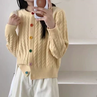 温柔复古彩扣圆领麻花毛衣外套女春秋韩版时尚减龄甜美长袖针织衫