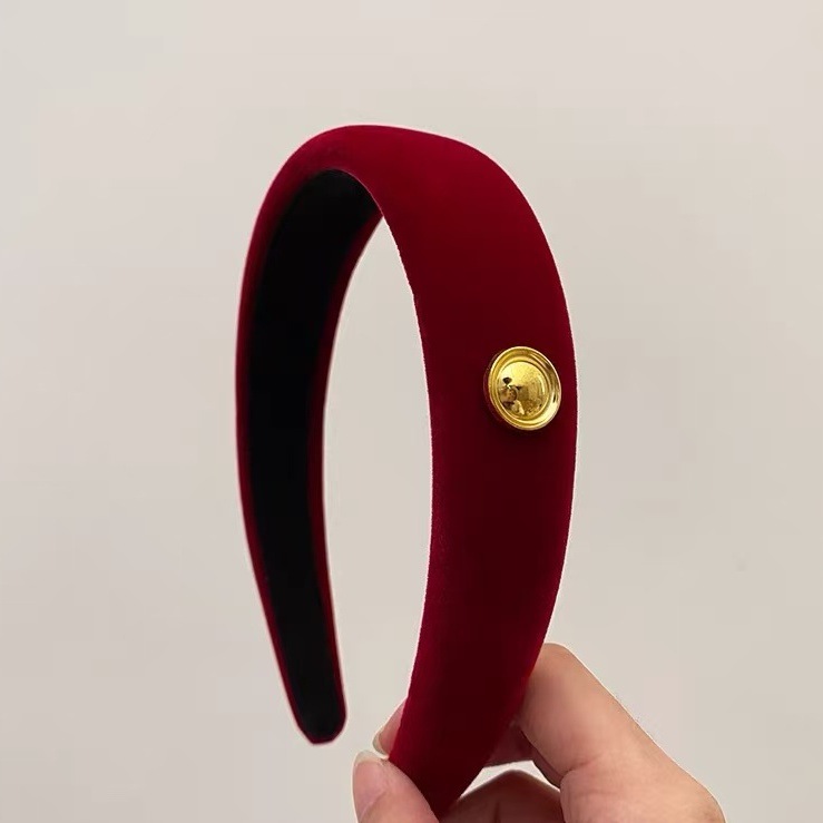 #244 red velvet gold label 3cm