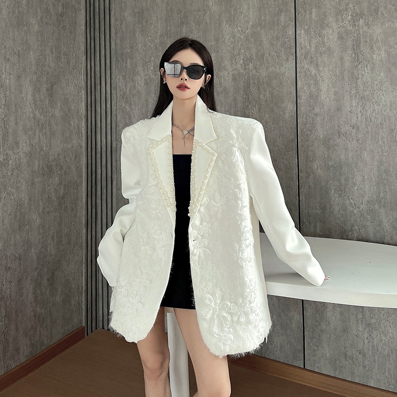Heavy-Duty Jacquard Beaded White Blazer for Women, Autumn Season, Elegant Socialite Style, Niche Suit Coat, Loose Fit Heavy-Duty Jacquard Beaded White Blazer for Women, Autumn Season, Elegant Socialite Style, Niche Suit Coat, Loose Fit