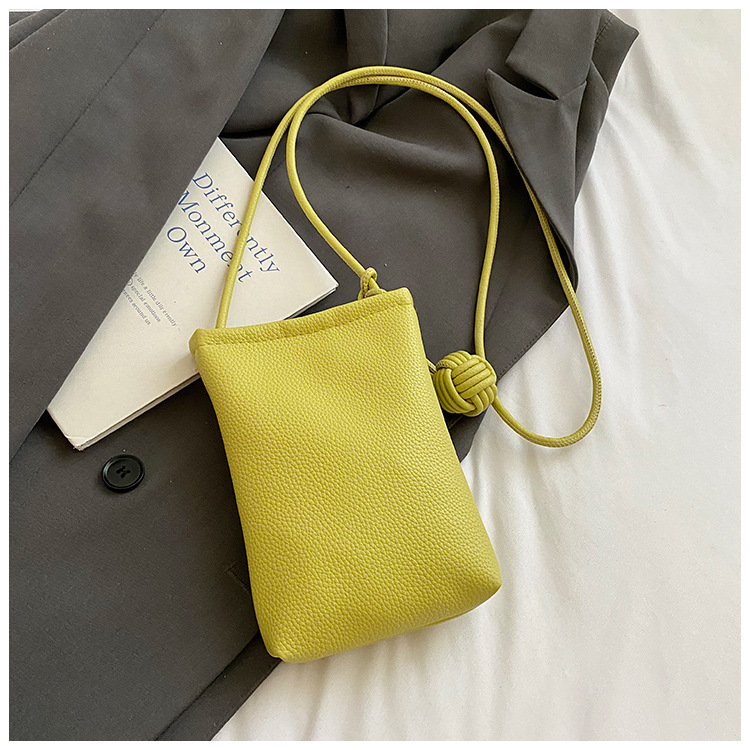 Bolso de teléfono móvil compacto y simple de moda macarón 2026 alto valor de verano nuevo estilo extranjero bolso de hombro de mujer mochila