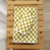[Chessboard grid] Yellow