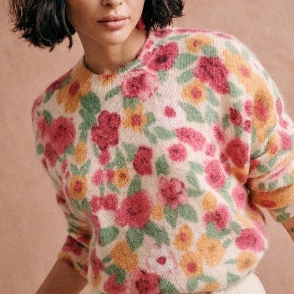 Suéter de manga larga suave con cuello redondo y estampado de flores silvestres coloridas de otoño, estilo informal y versátil, nuevo estilo de otoño