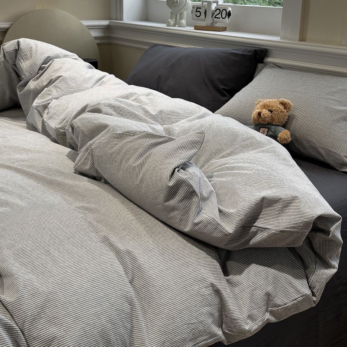 Set di biancheria da letto ins a quattro pezzi in puro cotone, nuovo modello 2026, composto da lenzuolo e copripiumino in puro cotone per dormitorio studentesco, singolo._voghion.com