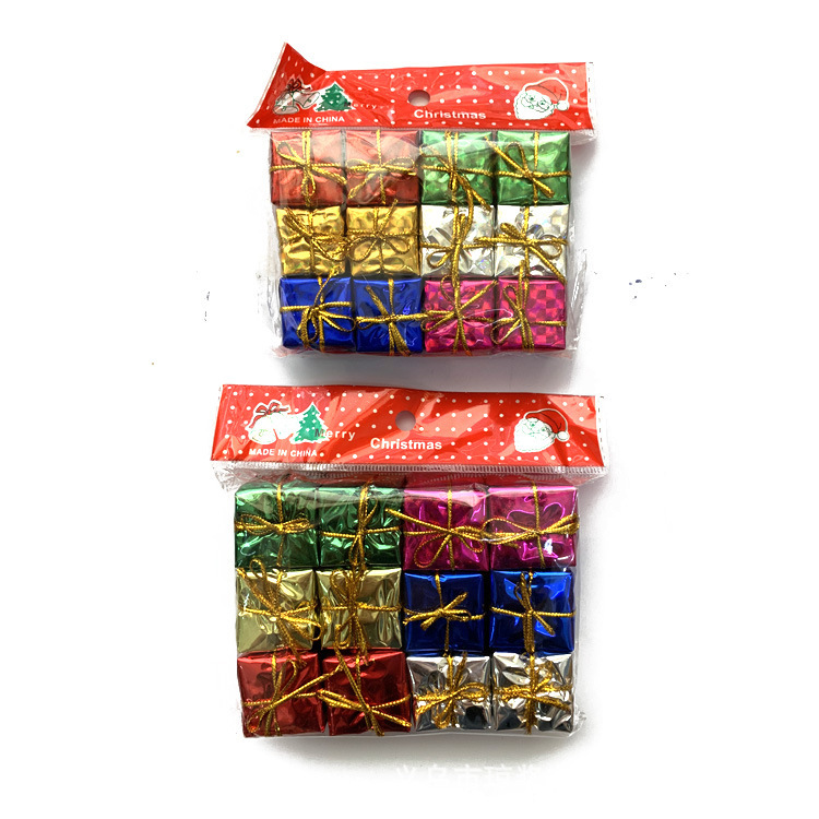 Paquete de regalo pequeño transfronterizo Paquete de regalo láser de espuma navideña Adornos de árbol de Navidad Colgante Decoración de color Paquete de regalo pequeño