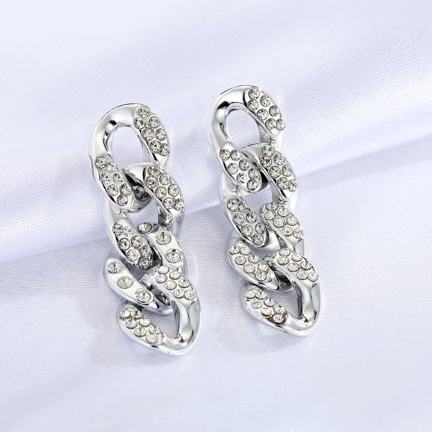 Pendientes De Cadena Con Incrustaciones De Diamantes Simples De Corea display picture 3