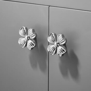 ���₀���~���z���T���ֳ����𙻙����W��ɫ���~�����փ�ͯ��