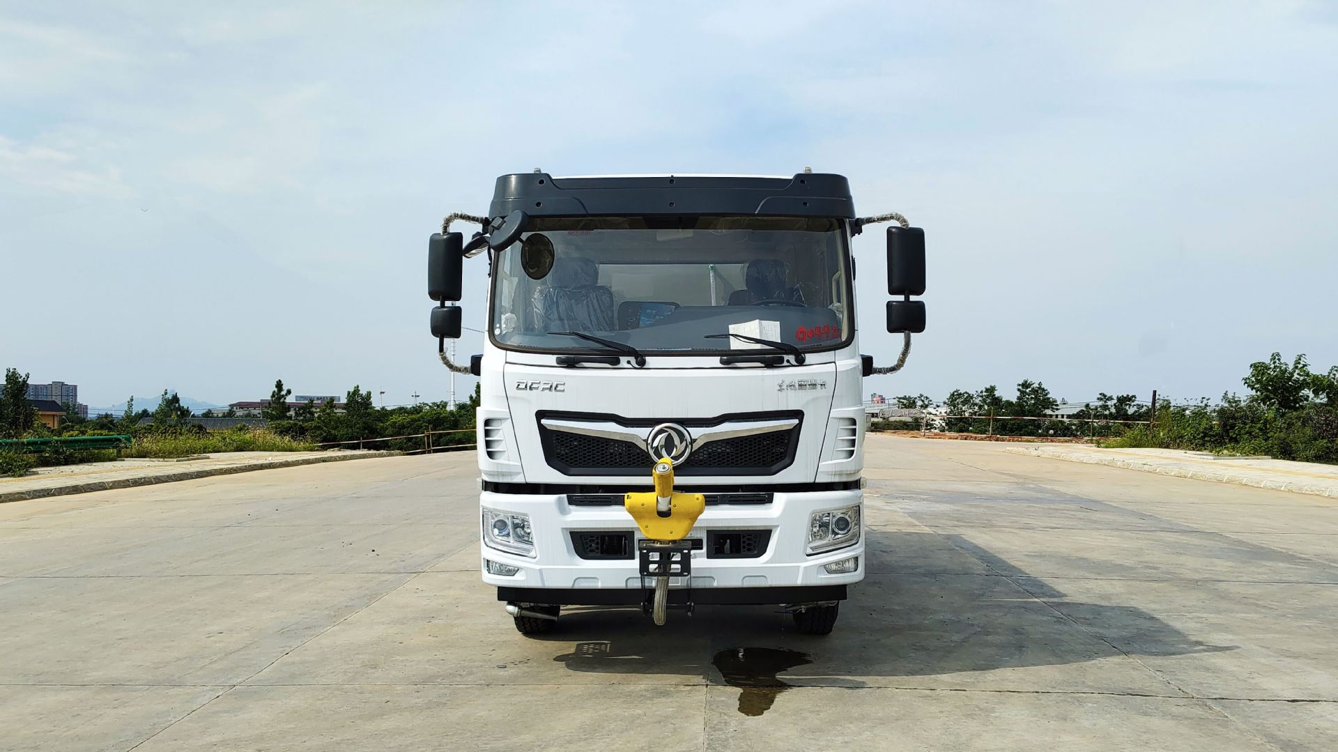 12 Square Dongfeng Furuike Sprinkler Truck, Landscaping Spray Truck, 20 Square Construction Site Dust Reduction Sprinkler Truck with Fog Cannon