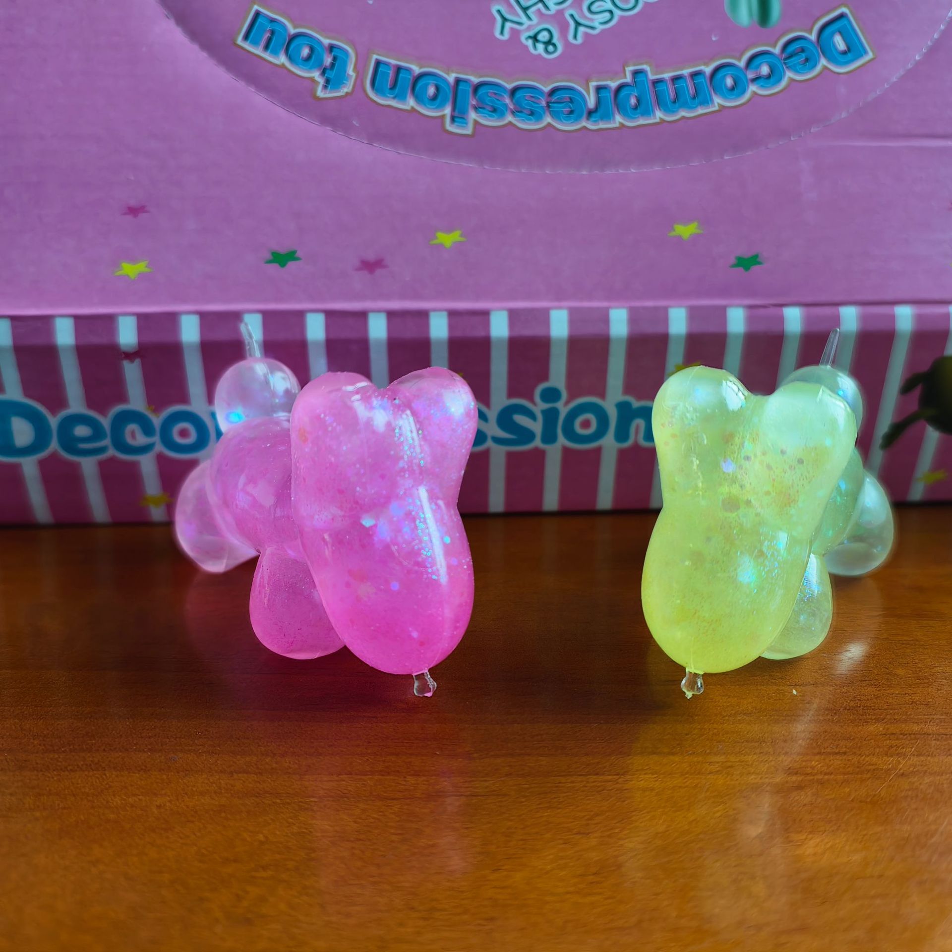 Douyin.com rojo lindo Globo de maltosa de gelatina perro lindo animal amasado música descomprimido lote de suministro de juguetes de descompresión