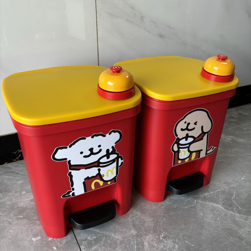 New line puppy McDonald's trash can cute high-value large-capacity pedal-type living room bathroom with lid New line puppy McDonald's trash can cute high-value large-capacity pedal-type living room bathroom with lid