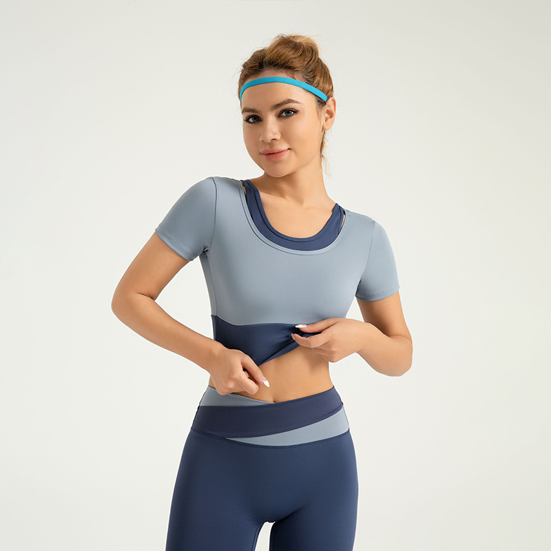 Área transfronteriza, doble pieza de yoga de manga corta sin bra, camisa deportiva
