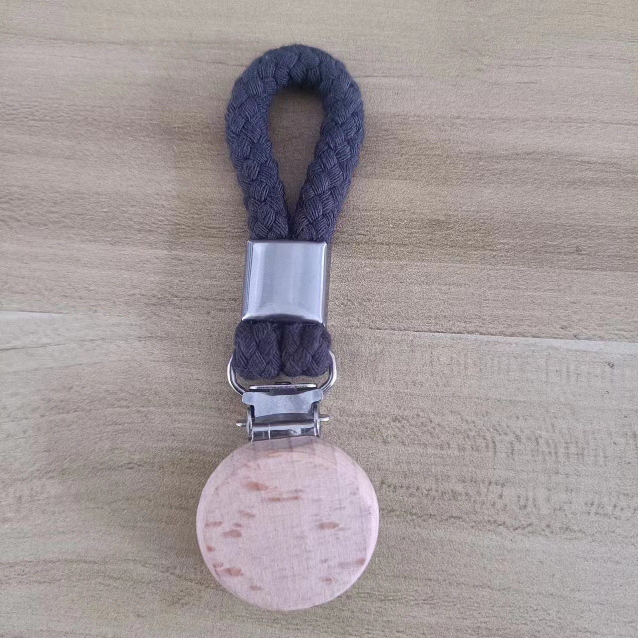 Venta caliente transfronteriza clip de toalla de baño cuerda tejida clip de almacenamiento de metal multifuncional suministro directo de fábrica