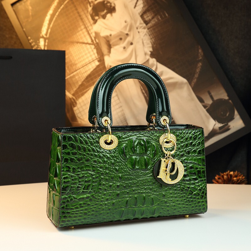 Genuine Crocodile Skin Lady Diana Bag, Leather Handbag, High-End Elegant Shoulder Bag, Women's Bag, Office Handbag Genuine Crocodile Skin Lady Diana Bag, Leather Handbag, High-End Elegant Shoulder Bag, Women's Bag, Office Handbag