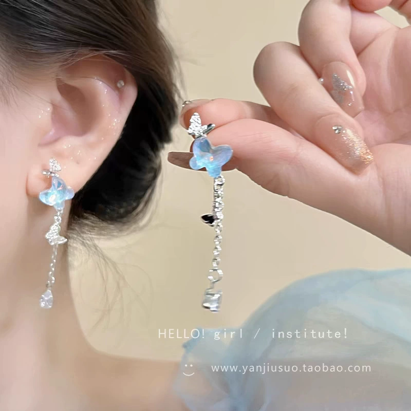 Серьги женские, акценты из жемчуга, яркий привлекательный стиль, несколько цветовых кодов